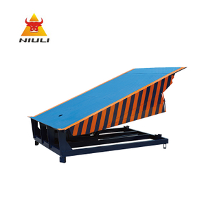 NIULI capacité de réglage 6-10 tonnes chariot élévateur à conteneur hydraulique électrique rampes de quai de chargement stationnaires pour entrepôt